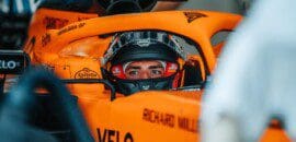 Sainz diz estar muito satisfeito com sua pilotagem