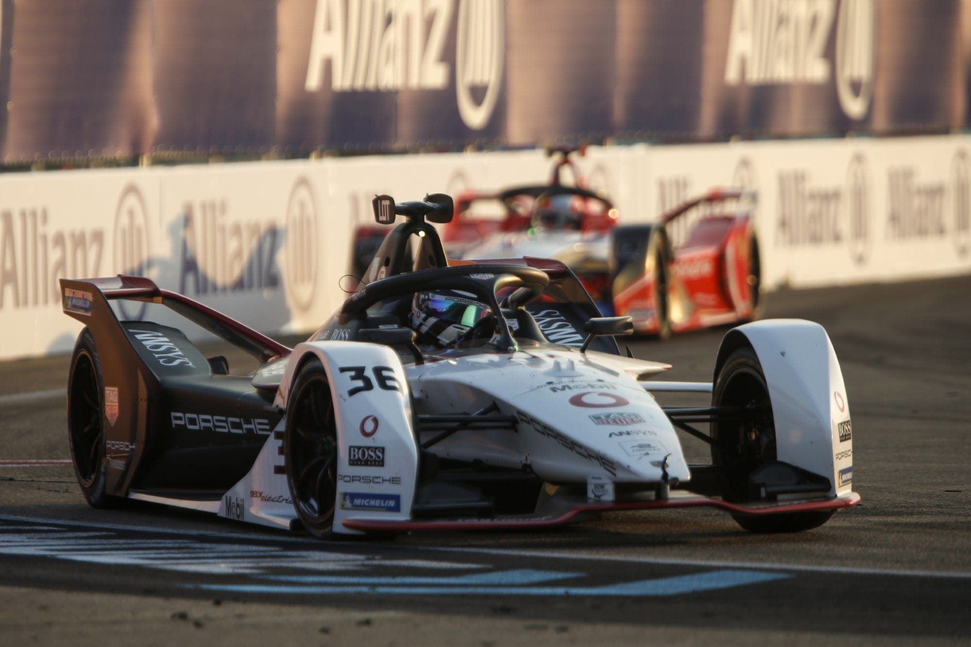 Galeria: confira as imagens da terceira corrida da decisão da Fórmula E Andre Lotterer (DEU), Tag Heuer Porsche, Porsche 99x Electric - ePrix de Berlim 2019 - 2020 Corrida 3