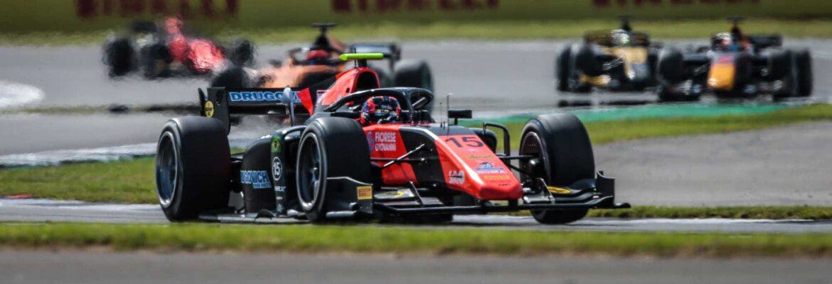 Em Silverstone, Drugovich teve prova difícil no sábado e larga em 2º no domingo