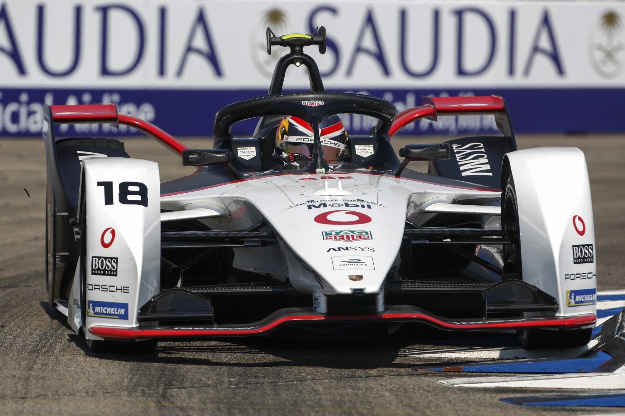 Galeria: confira as imagens da terceira corrida da decisão da Fórmula E Neel Jani (CHE), Tag Heuer Porsche, Porsche 99x Electric - ePrix de Berlim 2019 - 2020 Corrida 3