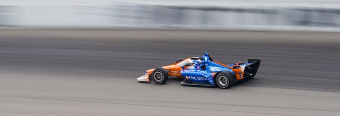 Dixon impede aproximação de Sato e vence etapa de Gateway da Indy