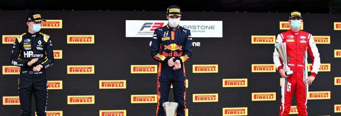 Lawson vence corrida repleta de incidentes da F3 em Silverstone