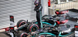 Hamilton sobra, faz a pole e o novo recorde na Bélgica