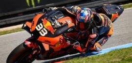 Brad Binder surpreende e conquista primeira vitória da KTM na MotoGP