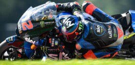 Martin recebe punição e Bezzecchi e herda primeira vitória na Moto2