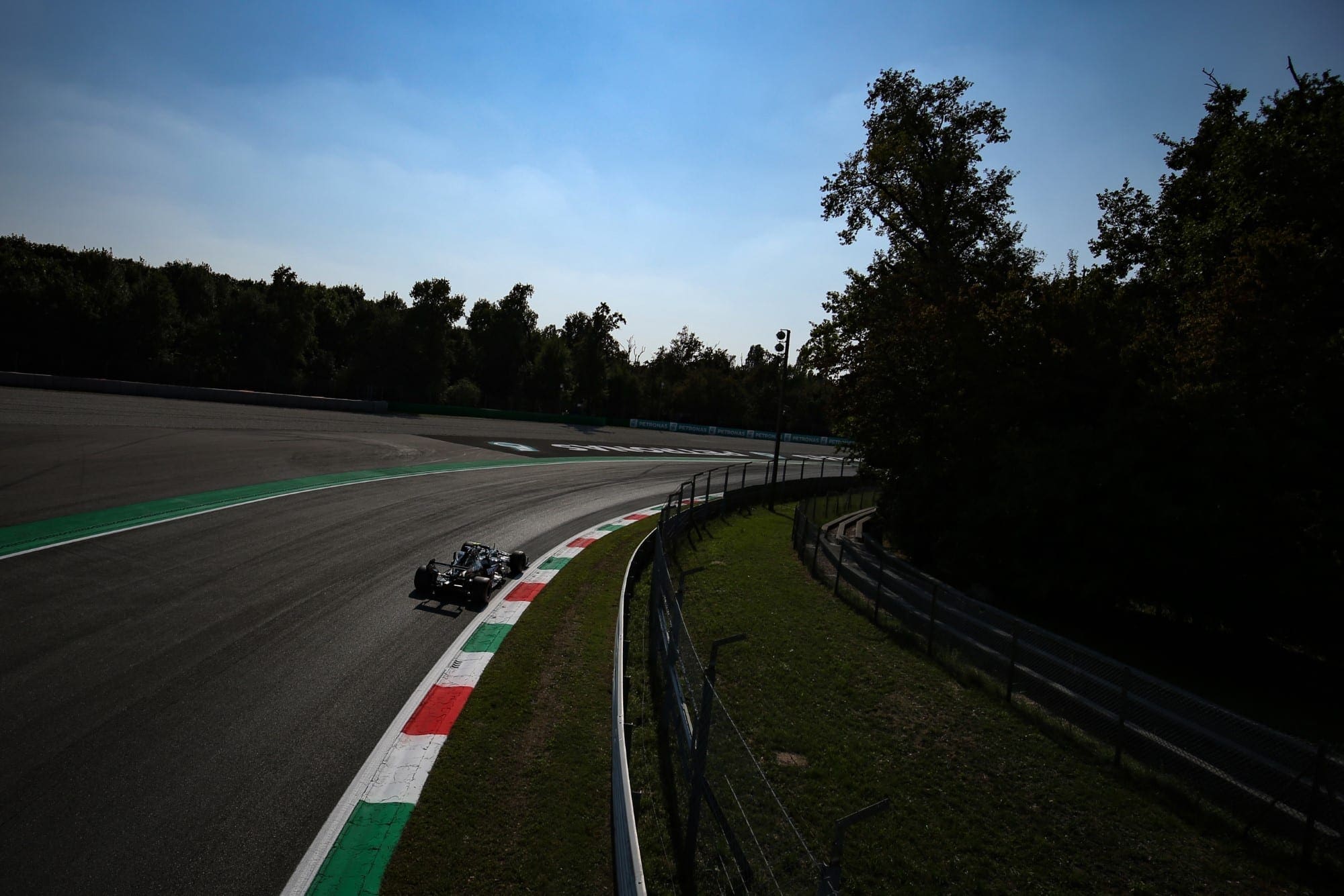 Galeria: confira as imagens dos primeiros treinos para o GP da Itália Lewis Hamilton (Mercedes) GP da Itália F1 2020
