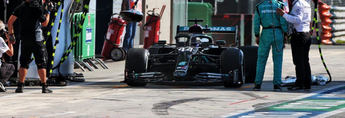 Hamilton a quatro pontos de suspensão após punição em Monza