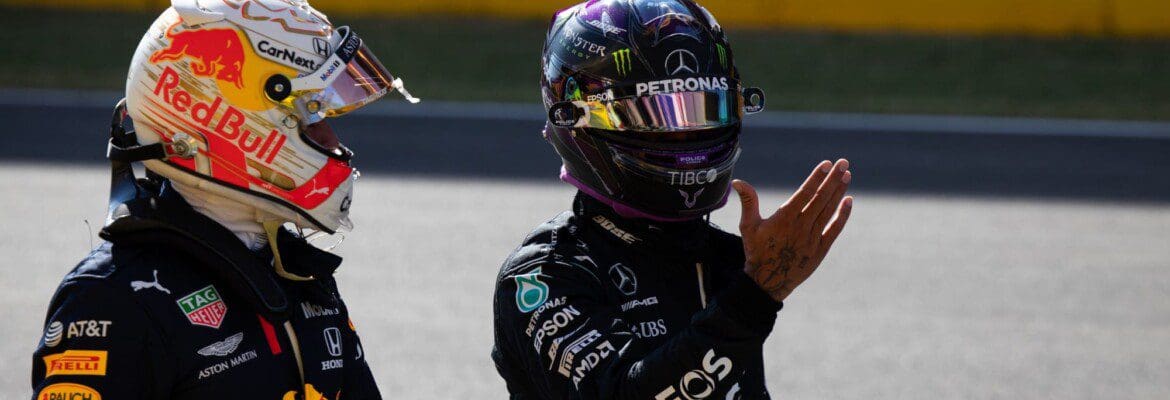 Hamilton diz que foi um dia fisicamente difícil em Mugello