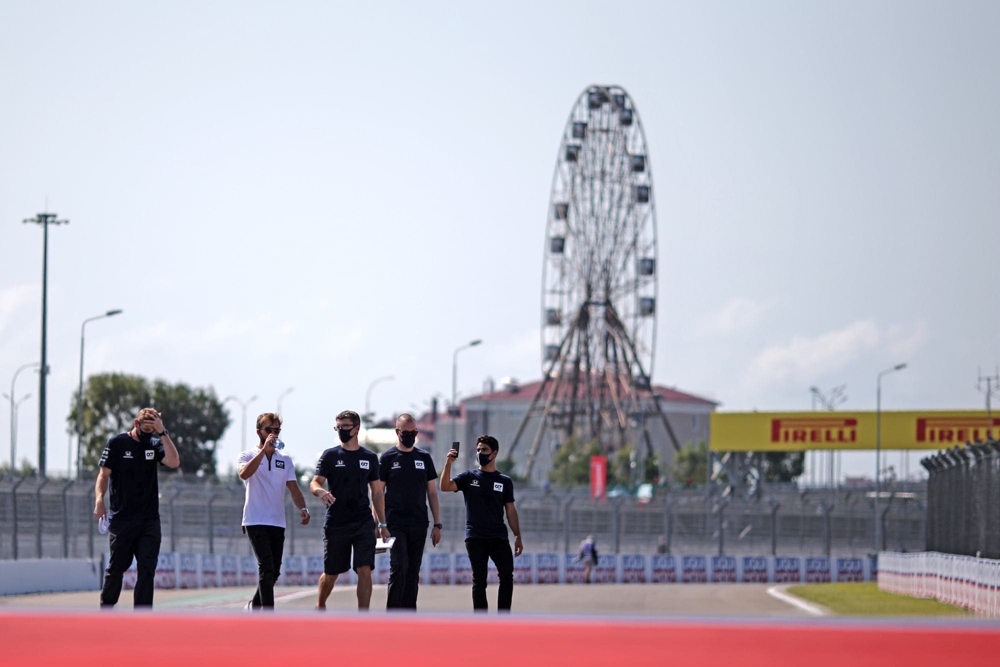 Galeria: confira as imagens desta quinta-feira da F1 na Rússia Pierre Gasly (AlphaTauri) GP da Rússia F1 2020