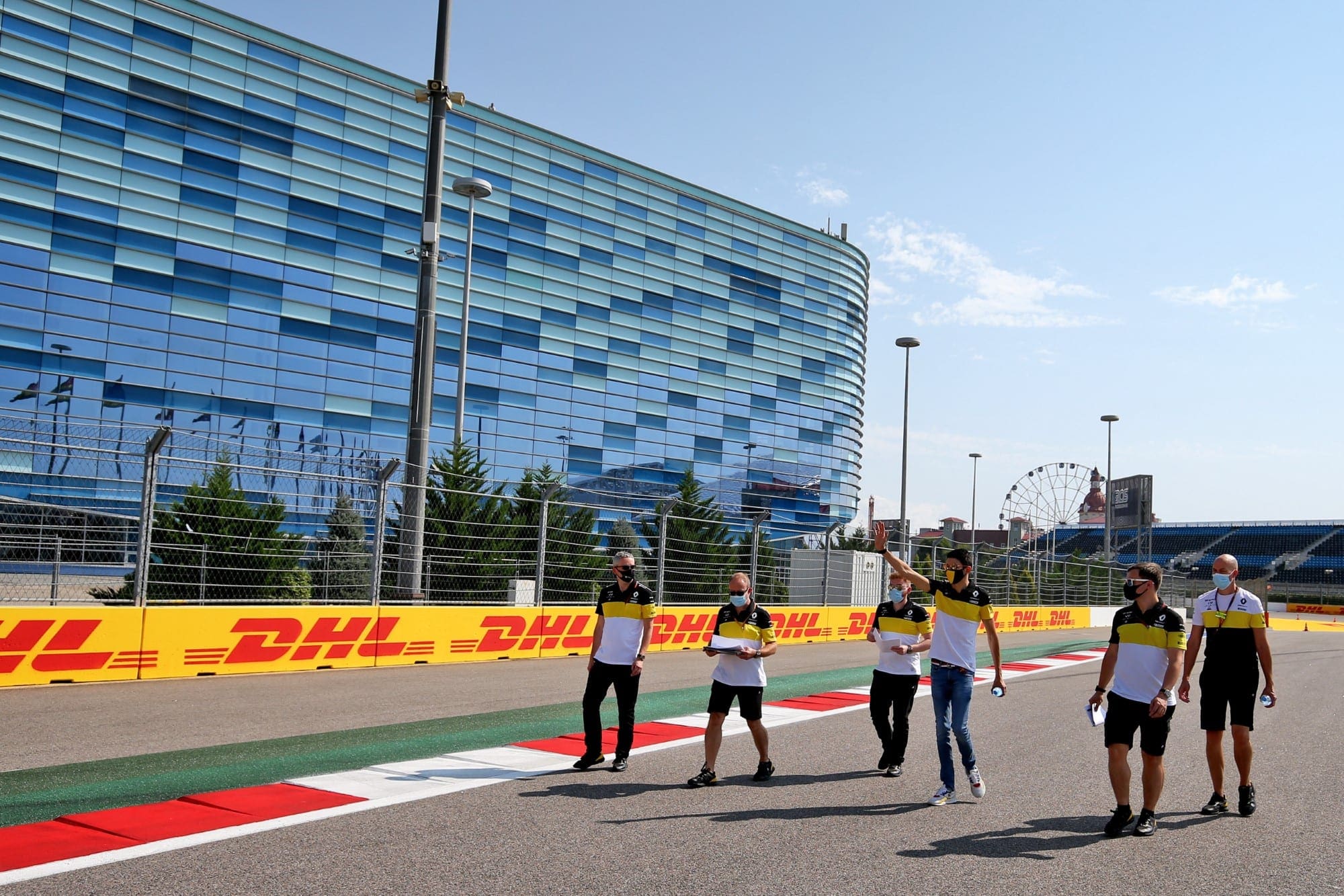 Galeria: confira as imagens desta quinta-feira da F1 na Rússia Esteban Ocon (Renault) GP da Rússia F1 2020