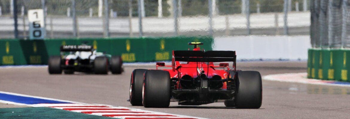 Maior número de testes positivos de COVID-19 na F1 até o momento