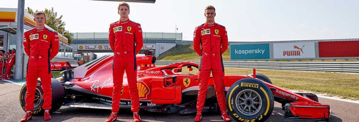 Três jovens pilotos vivem um dia ‘inesquecível’ em um carro de F1