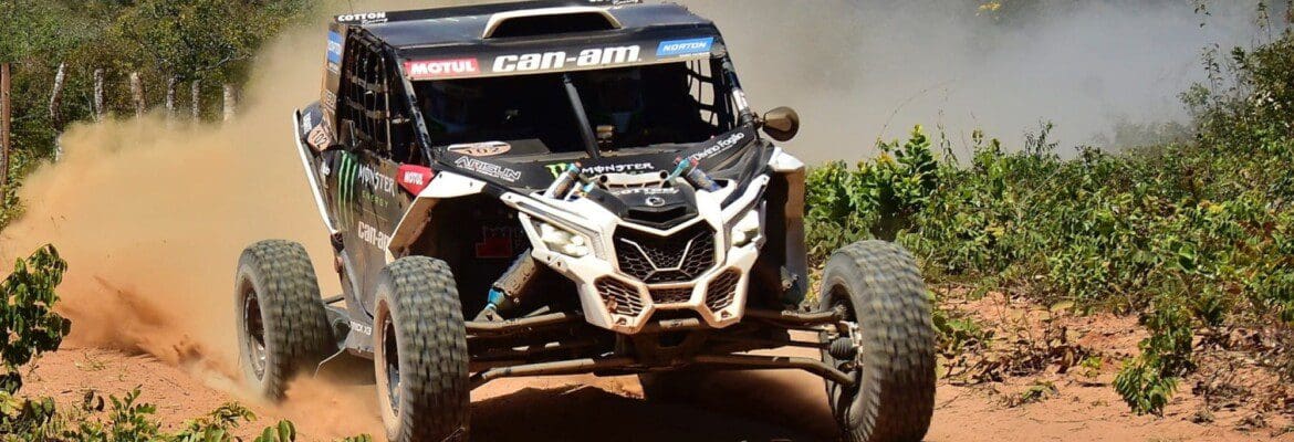 Equipe Can-Am Monster Energy tem início forte no RN1500