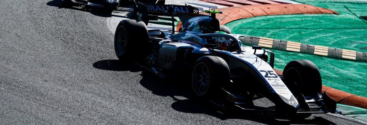 Mazepin supera Lundgaard no final e vence em Mugello pela F2