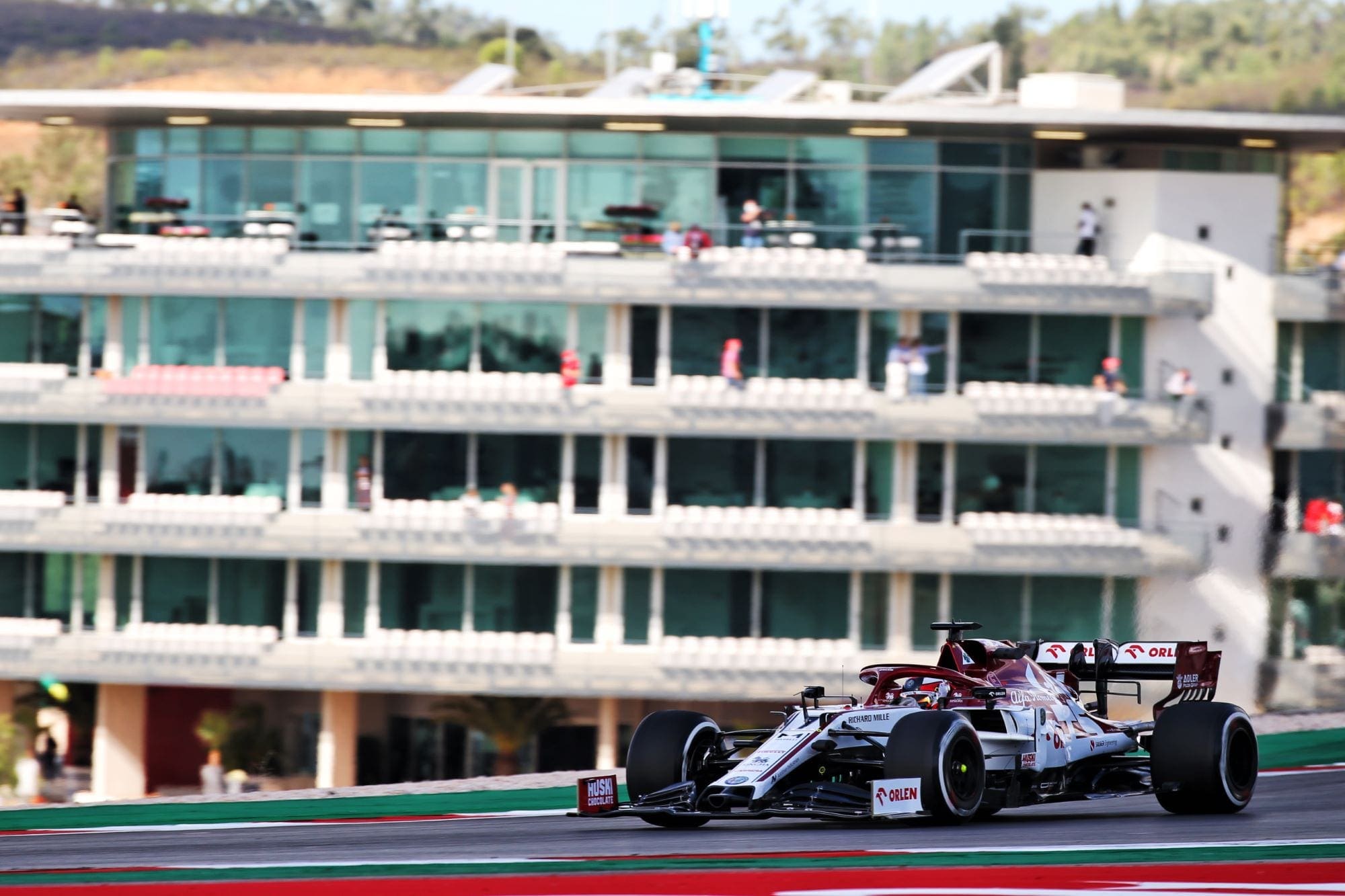 Galeria: confira as imagens dos primeiros treinos para o GP de Portugal Galeria: confira as imagens dos primeiros treinos para o GP de Portugal