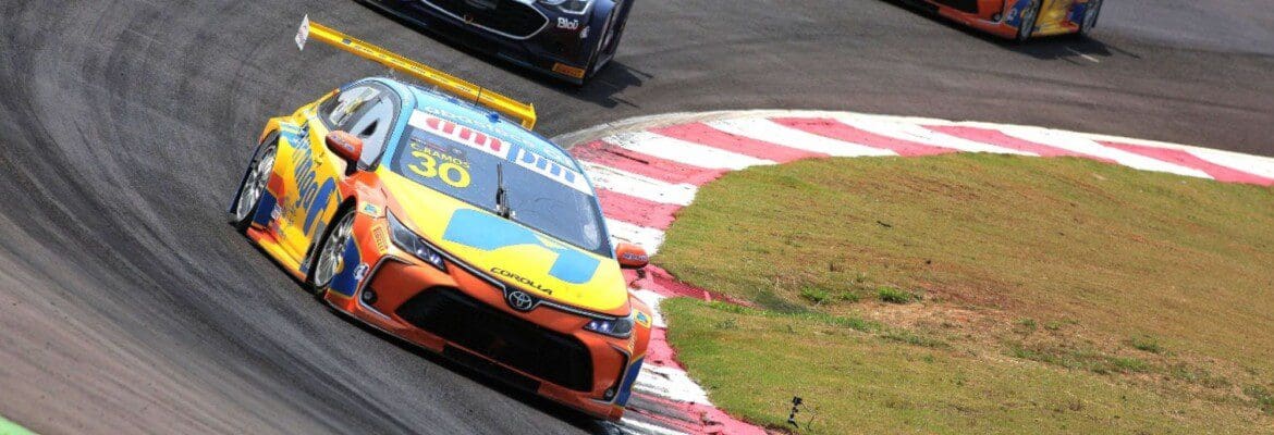 Cesar Ramos assume a liderança da Stock Car