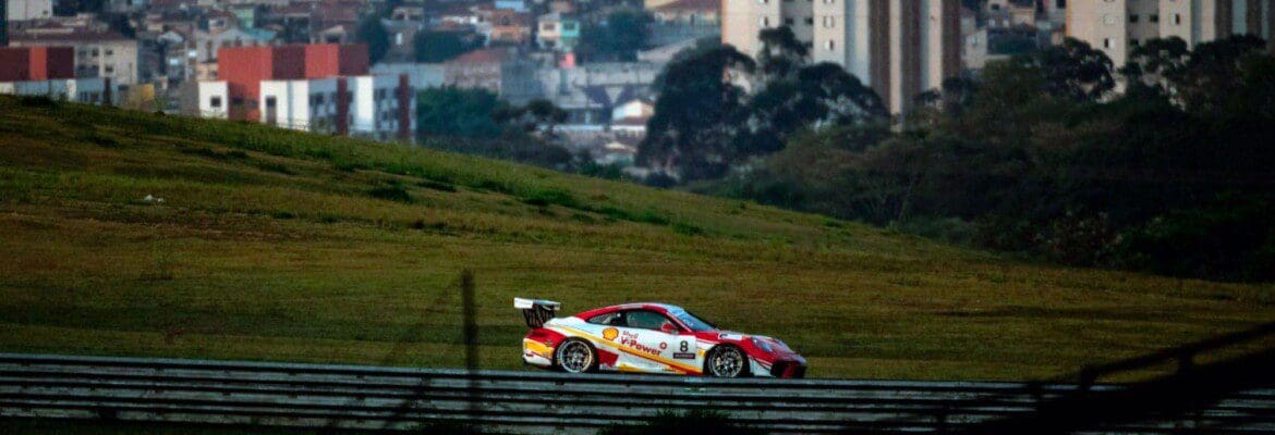 Werner Neugebauer sobe quatro posições na prova desta sexta e segue no top-5 da Porsche Cup
