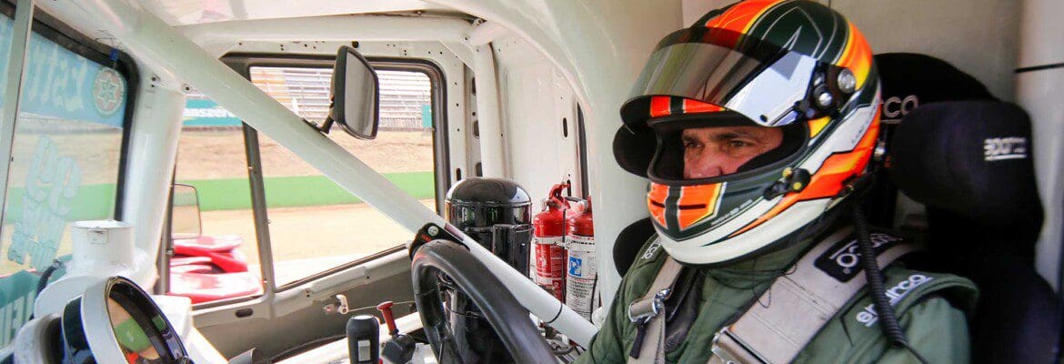 Problema no câmbio tira chance de pódio de Luiz Lopes