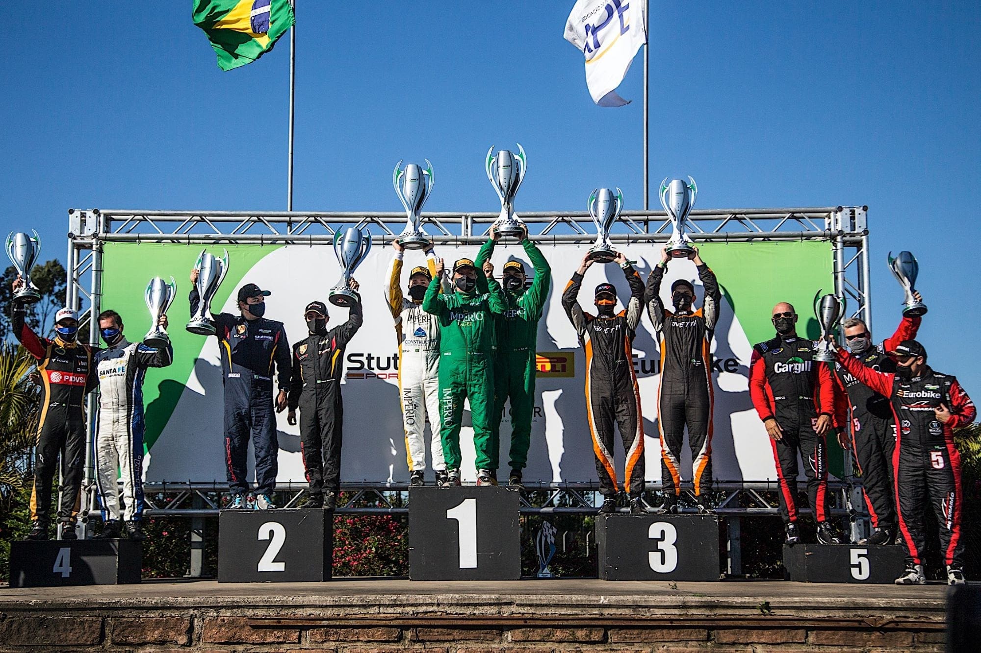 O pódio das Quatro Horas do Velopark