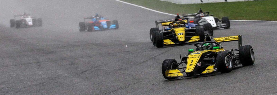 F-Renault Eurocup: Pista úmida cria dilema para pilotos e Collet é 6º na corrida 2 em Spa