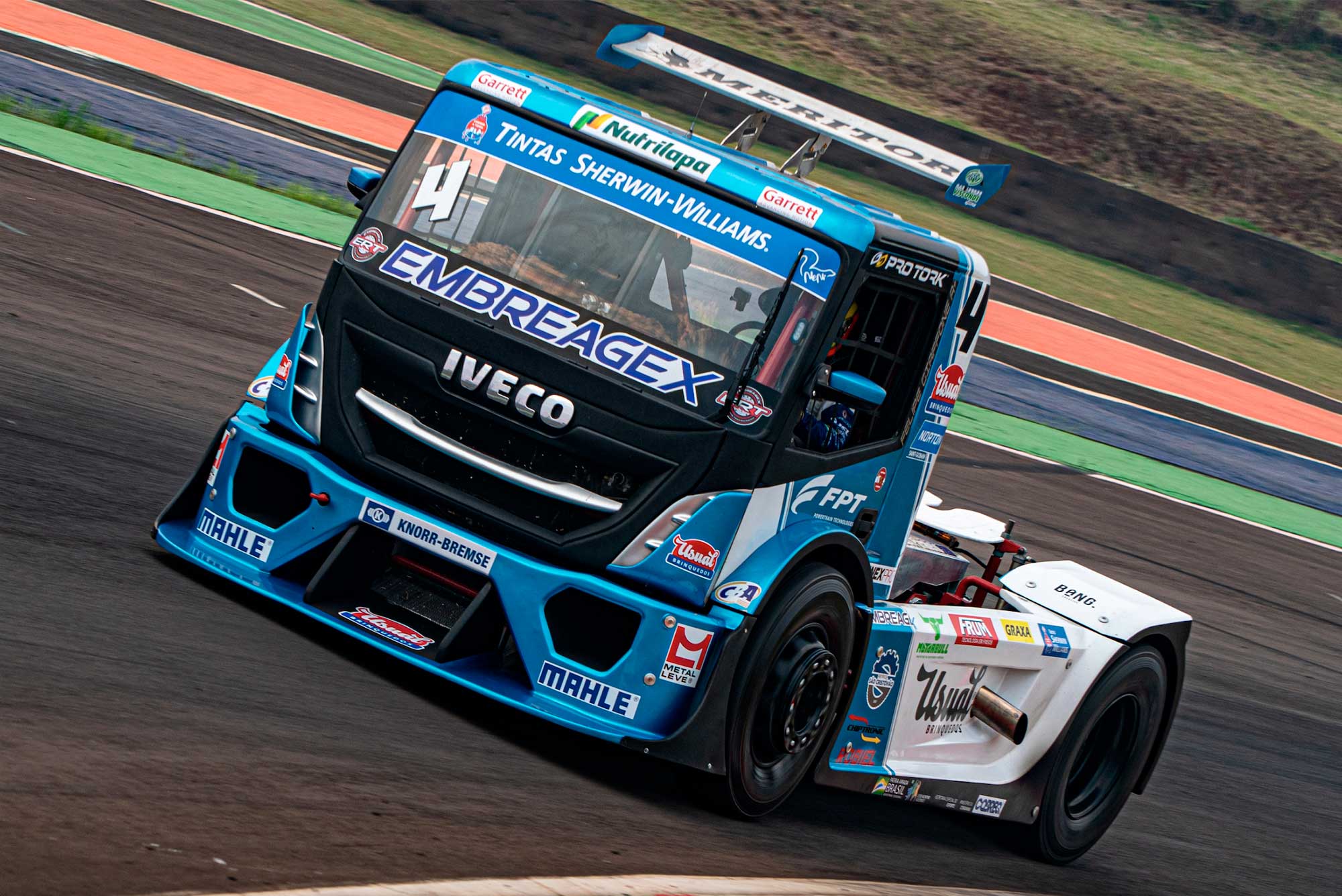 Com terceiro lugar conquistado na última volta, Giaffone leva Iveco ...