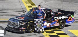 Lessard ganha após acidente na última volta na NASCAR Truck Series