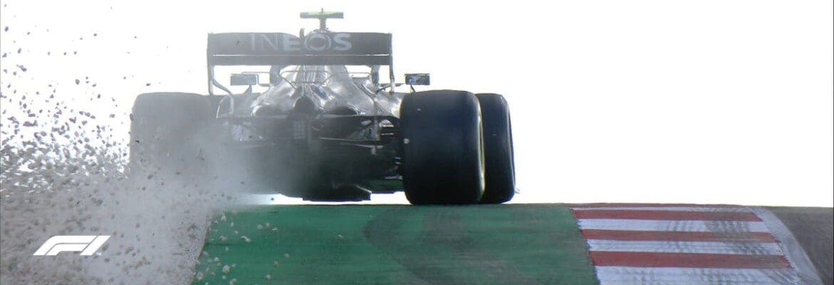 Mercedes vai renovar oficina da época da BAR