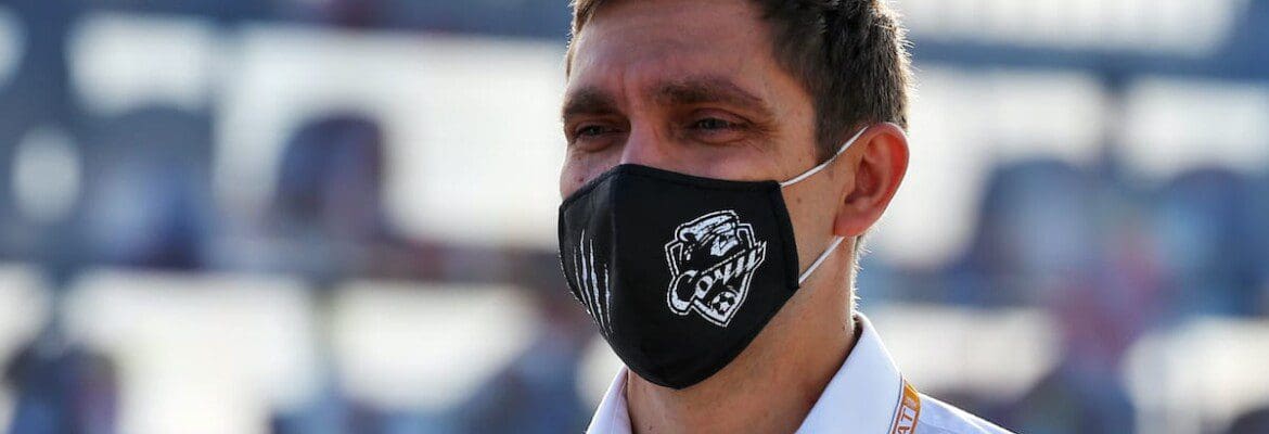 Movimento LGBTQ+ crítica decisão da FIA de convidar Vitaly Petrov como comissário