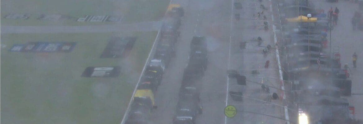 Névoa e chuva interrompem corrida da NASCAR Cup no Texas