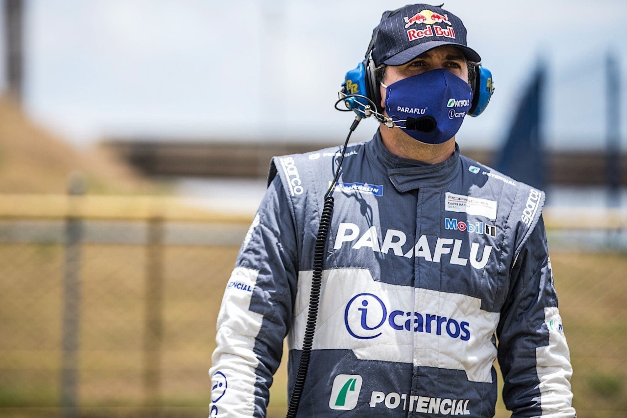 Pela Viseira do Cacá Bueno: Os próximos desafios no Porsche Endurance e na Stock Car Cacá Bueno