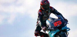 Quartararo bate Viñales no fim e fica com pole position em Aragão