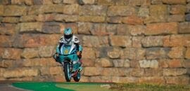 Masià sai de 17º e vence em Aragão em dia difícil para líderes na Moto3