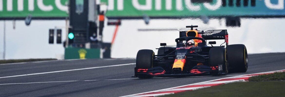 Verstappen comenta sobre a dificuldade de aderência dos pneus em Nürburgring