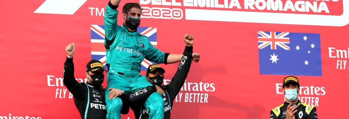 Hamilton: “É muito emocionante vencer o campeonato de construtores”
