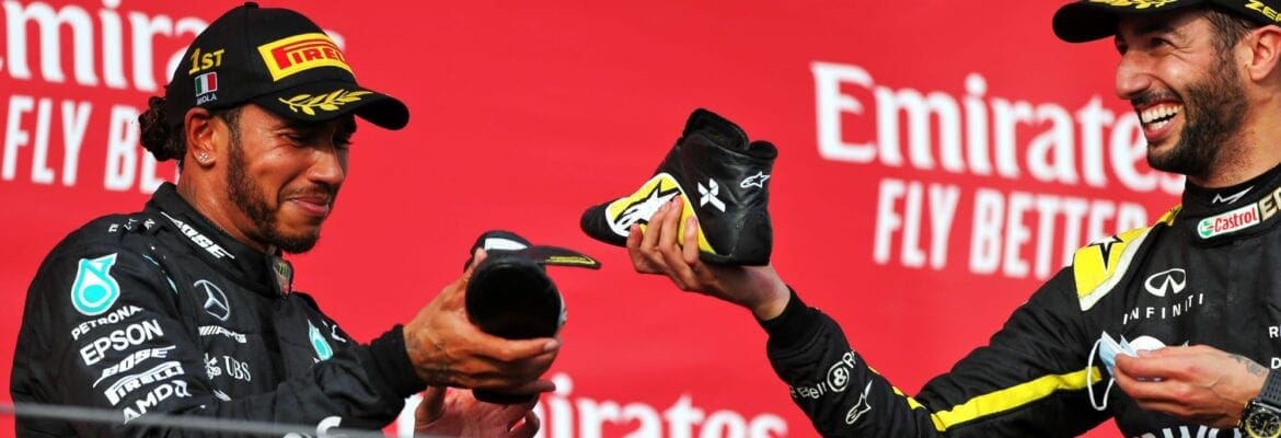 F1: Ricciardo negocia papel de reserva na Mercedes para substituir Hamilton F1: Ricciardo negocia papel de reserva na Mercedes para substituir Hamilton