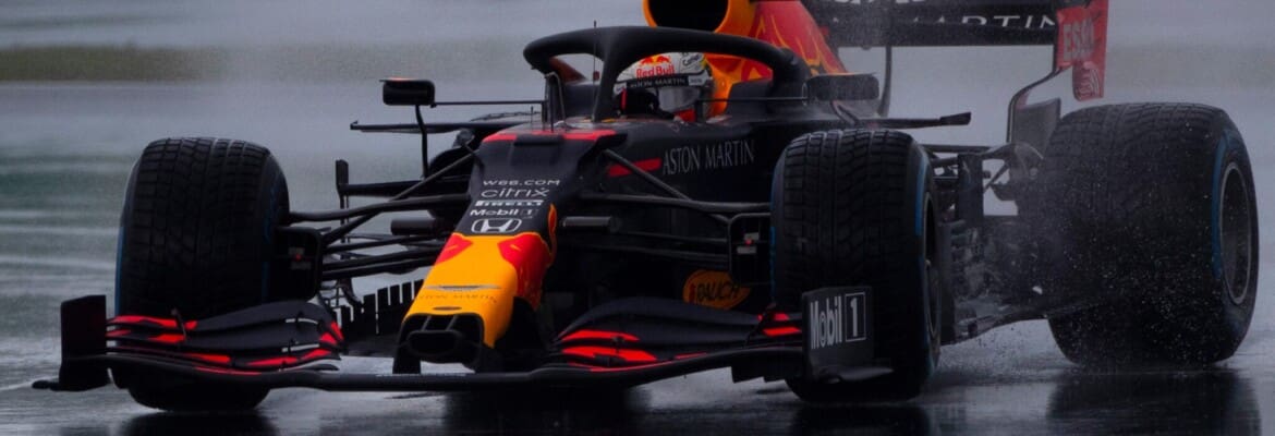 Verstappen: “Não podia ultrapassar, estava muito escorregadio”