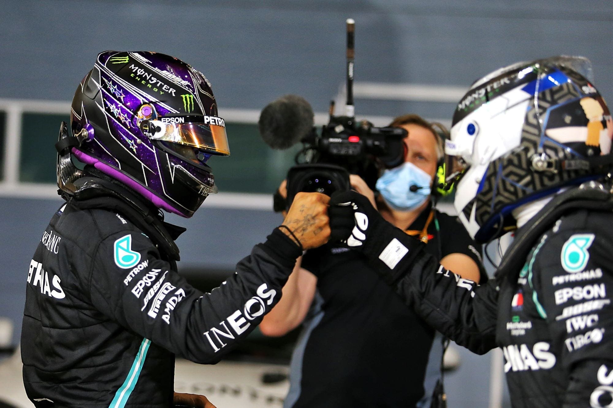 Lewis Hamilton e Valtteri Bottas (Mercedes) GP do Bahrein F1 2020
