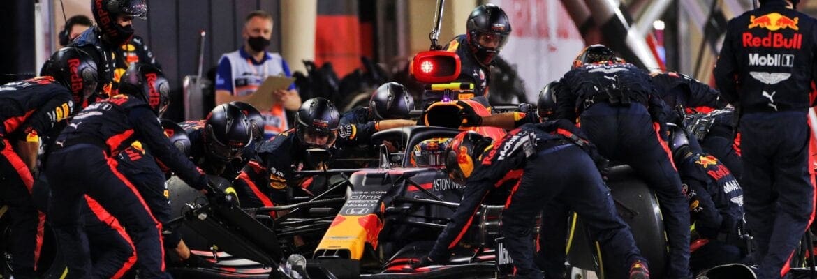 Helmut Marko explica o segredo dos pits stop rápidos da Red Bull