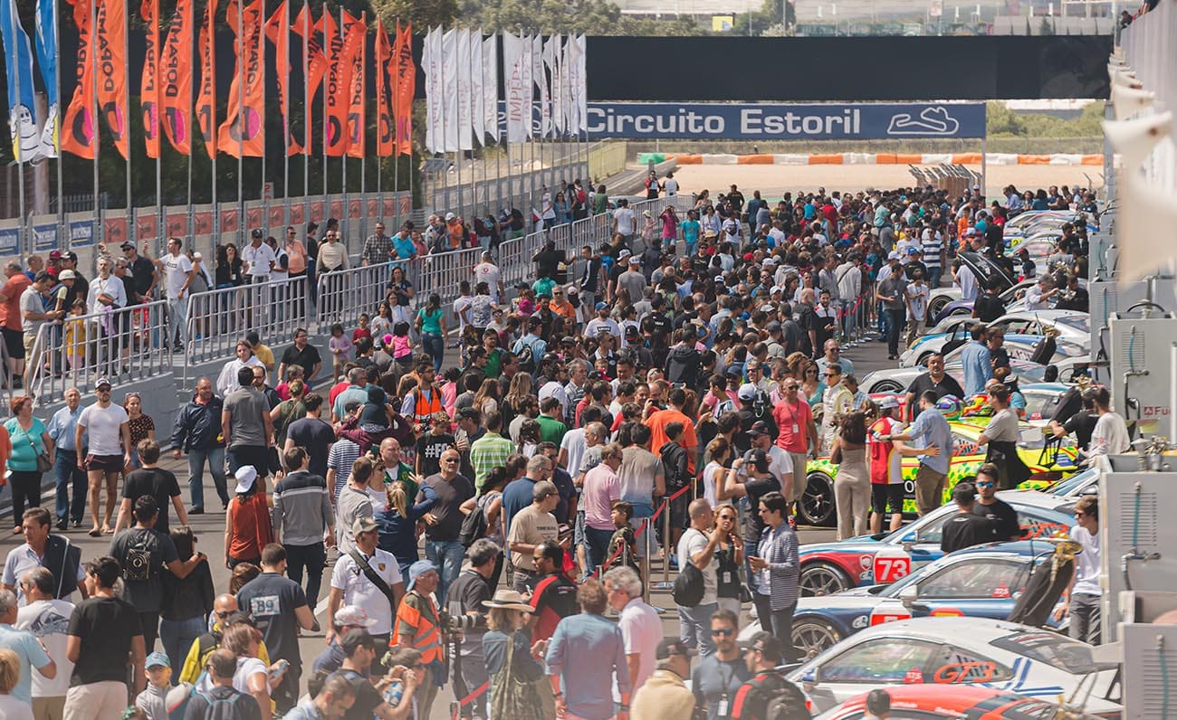 Muito prazer, meu nome é Porsche Cup, sou do Brasil Porsche Cup - Estoril