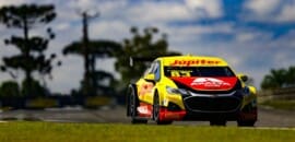 Casagrande faz o segundo melhor tempo do dia nos treinos livres da Stock Car em Curitiba