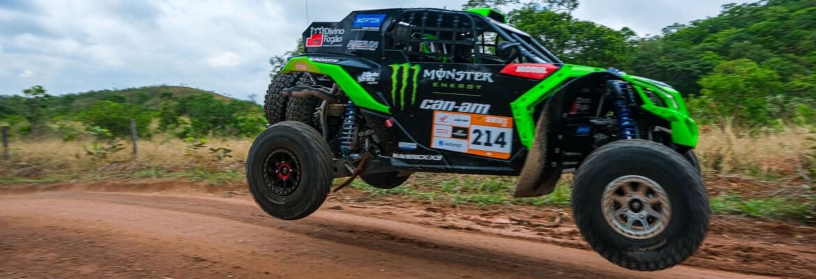 Varela/Dums dominam na especial mais veloz do Sertões