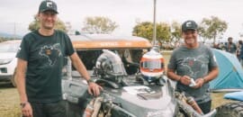 Rubens Barrichello fecha participação no Sertões como melhor estreante nos carros