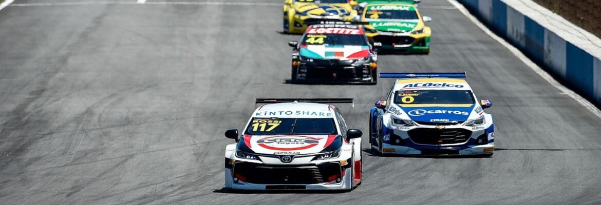 Rossi “belisca” pódio em Curitiba e Barrichello escala pelotão para chegar no Top 8