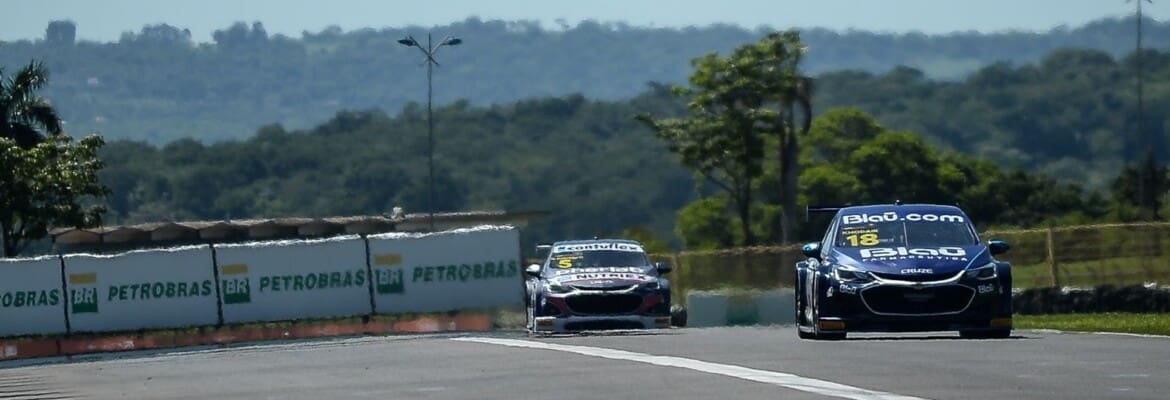 Khodair aproveita pane seca de Barrichello e vence em Goiânia
