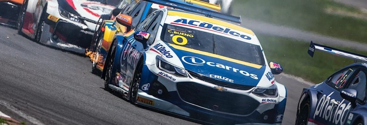 Cacá Bueno elogia garra da equipe iCarros ACDelco Crown Racing na recuperação do carro em Goiânia