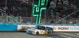 Sheldon Creed vence em Phoenix e é campeão da Nascar Truck Series