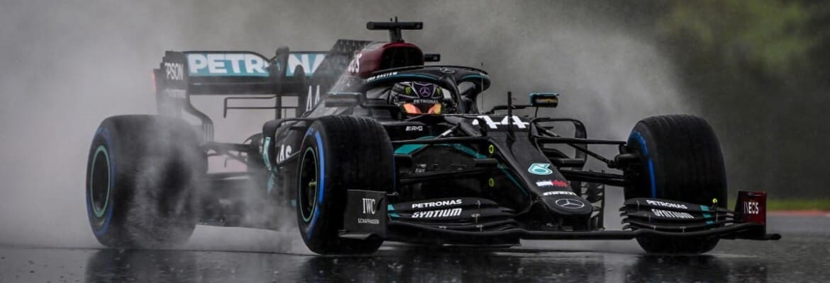 Hamilton e Bottas reclamam da falta de aderência no treino de classificação