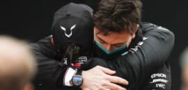 Hamilton: “Vou abraçar as pessoas ao meu redor”