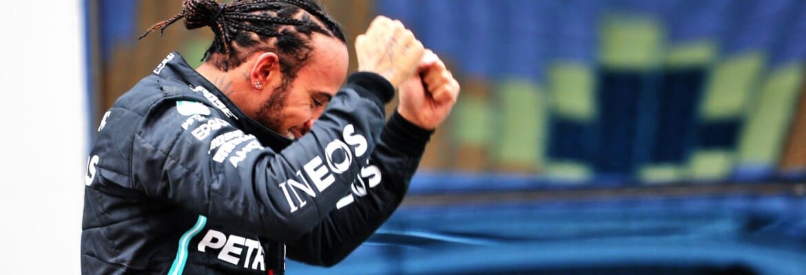 Hamilton é contra teto salarial para os pilotos: “Sãs as estrelas do esporte”