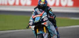 Navarro mantém tempo do TL1 e termina sexta na ponta na Moto2